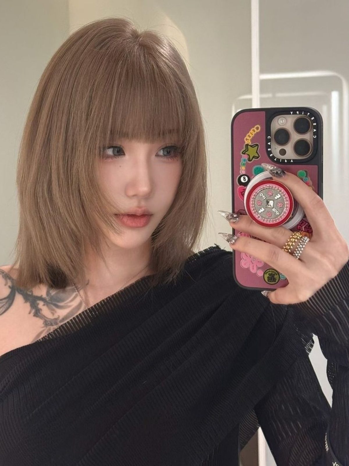 Photo 2 of 3 from L'amour Salon